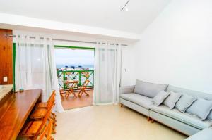 Duplex Vista Mar na Praia Brava YF7387
