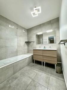 Appartements Le Dolce lake beach parking : photos des chambres