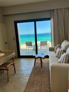 Dpto frente a la playa Beach Front Bahia turquesa