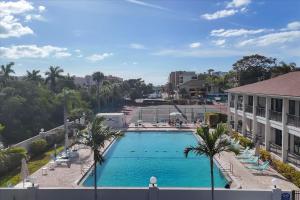 6415 Midnight Pass #801