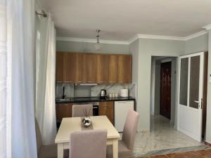 Twinstay - One Bedroom Apartment