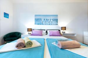 Apartment in Split near Beach with balcony, air conditioning, WiFi 5141-1