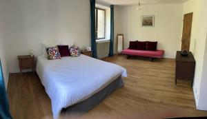 Maisons de vacances Maison typique ardechoise et sa riviere privee : photos des chambres