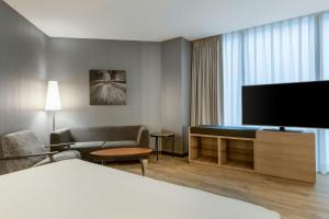 Standard Queen Room room in AC Hotel La Finca