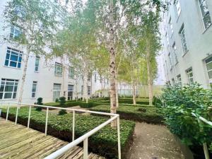 Luxury studio with super fast WiFi gated development