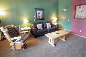 Timber Creek Chalets- 12 chalet