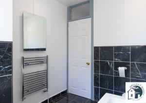 Contractors Stays - Monthly stay saving - 5 Bed Home