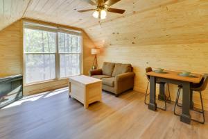 Cabin with Lake Access Near Talladega Natl Forest