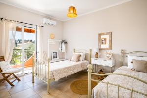 Seaside Ipsos Apartment