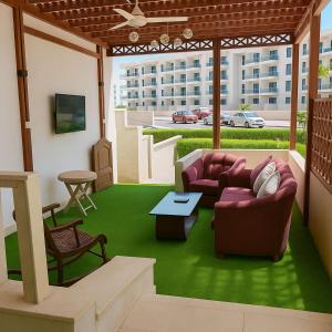 Explore, Relax, Repeat Porto Said Style