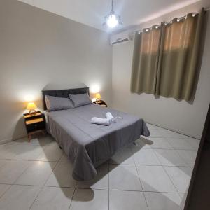 casa em rua tranquila a 200 metros do agito do Rio Vermelho e praia