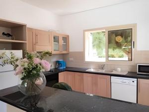 Dream Escape to Agios Georgios, Coral Bay