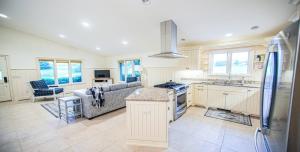 Smucker Country Cottage-Hot Tub