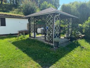 Chaloupka pod kostelem