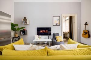 Just Chillin Apt-Budapest Most Historic Landmarks