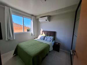 Pé na areia, a 20min do Beto Carrero