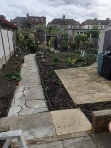 Single Room- Goodmays Train station- London