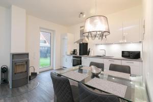 Im Sonnengarten Pinguin