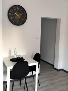 E&S Apartments