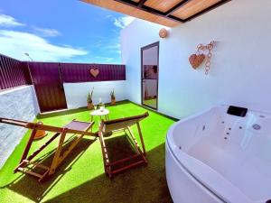 Private Suite with Terrace & Jacuzzi