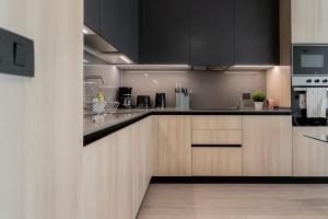 Facing Araucano Park 2BR 2 BA In Las Condes