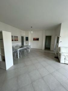 Med Vista Apartment img11