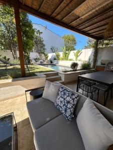 Villas Maison d-architecte avec piscine au centre-ville : photos des chambres