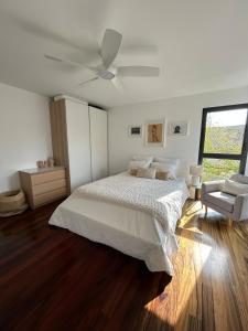 Villas Maison d-architecte avec piscine au centre-ville : photos des chambres