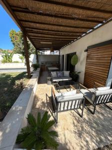 Villas Maison d-architecte avec piscine au centre-ville : photos des chambres