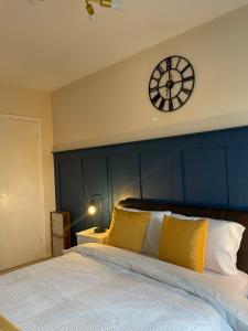 Luxury 1 Bed Apt including FREE Parking