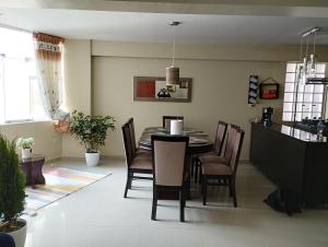 Penthouse tawa wawa wasi