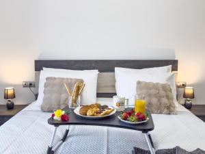 La casa di pantelis with Luxury Pool
