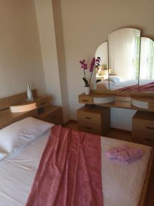 Family-friendly apartments with swimming pool Kampor, Rab - 16865