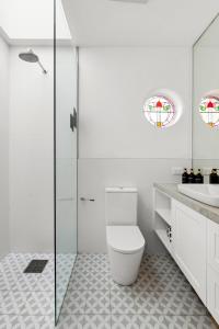 Fabulous Family Escape-Fairlight