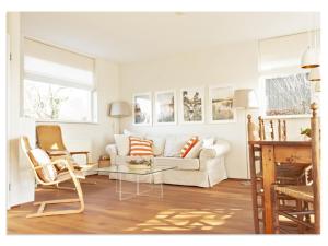 Holiday Home in Terherne near Scenic Friesland