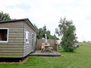 Cabin by Hegermeer with Boat Rentals