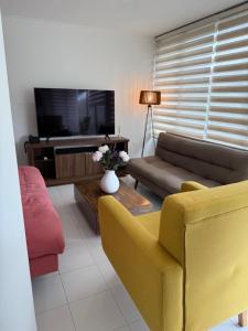 A metros de las playas de Bello Horizonte y de Centro Comercial Zazue