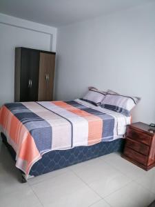 Amplio departamento completo cerca al aeropuerto