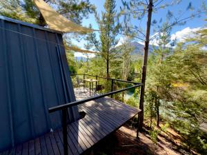 Cabina vista al río en Roca Truful