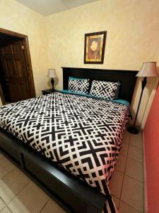 Palacio Del Mar - Oceanfront