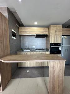 Comodo apartamento para en 10 en parque electrificadora