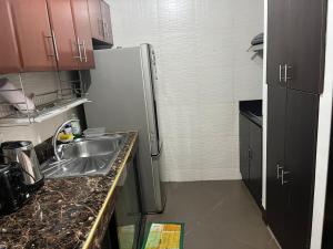 Spacious 2 Bed & 2 Bath Condo in Newport City