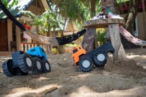 Lanta Riviera Beach Resort