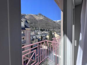 Charmant appartement au centre avec balcon et parking - FR-1-812-135
