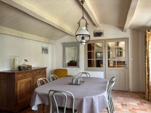 Maison noirmoutrine confortable pour 7 pers avec jardin et parking - FR-1-823-152