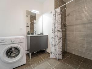 Appartement T3 neuf à Mimizan, 4 pers, proche centre, jardinet, parking inclus - FR-1-50-173