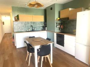 La Grande Motte: Appart. 4 pers, Clim, Garage, Proche Plage - FR-1-790-34