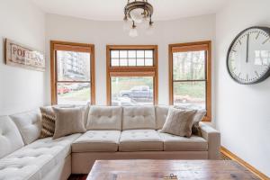 Stay Portland Collection - Preserved 1907 Classic Craftsman - 92 WalkScore