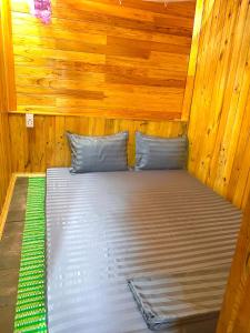 Nhà Cổ Bản Giốc Homestay - Làng đá Khuổi Ky