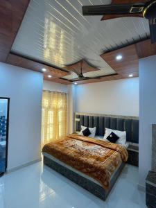 SHALLU HomeStay